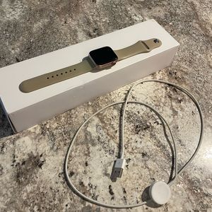 Apple Watch Series 4 gold 40mm